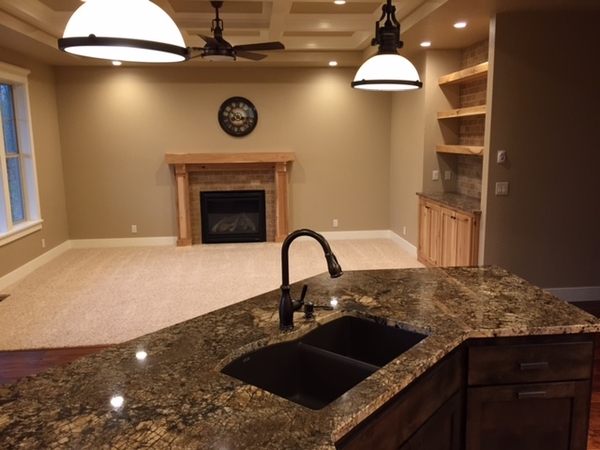 Image Open Kitchen with Island Sink